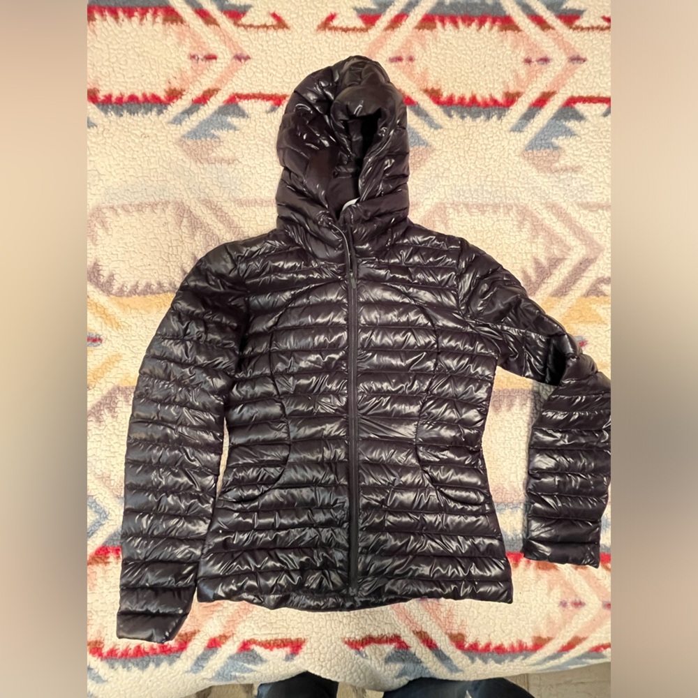 Lululemon size 8 puffer